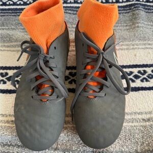 Nike Magista Obra II Academy Dynamic Fit Gray and Orange Soccer Cleats Size 5Y